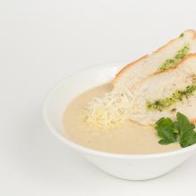 Обед с французским акцентом: луковый суп